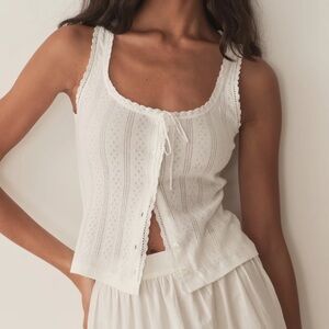 Doen White Pointelle top Size M
